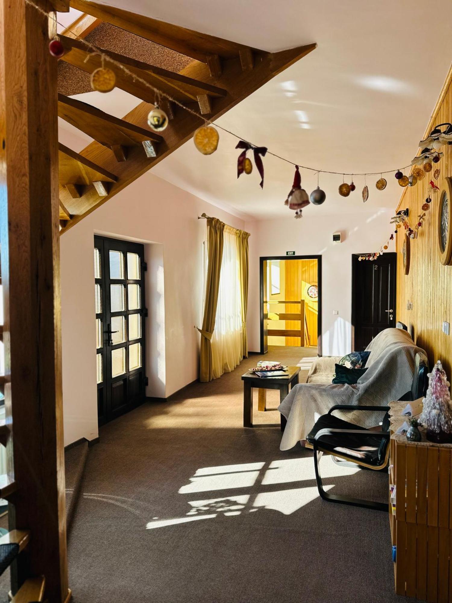 Pensiunea Casa Ancutei ルンカ エクステリア 写真